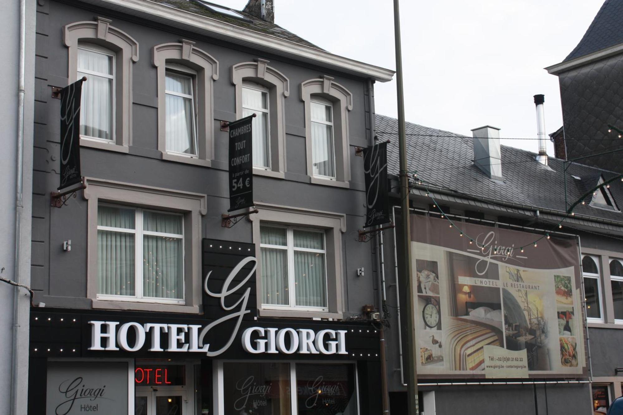Hotel Giorgi Et Logements Insolites Bastogne Exterior photo