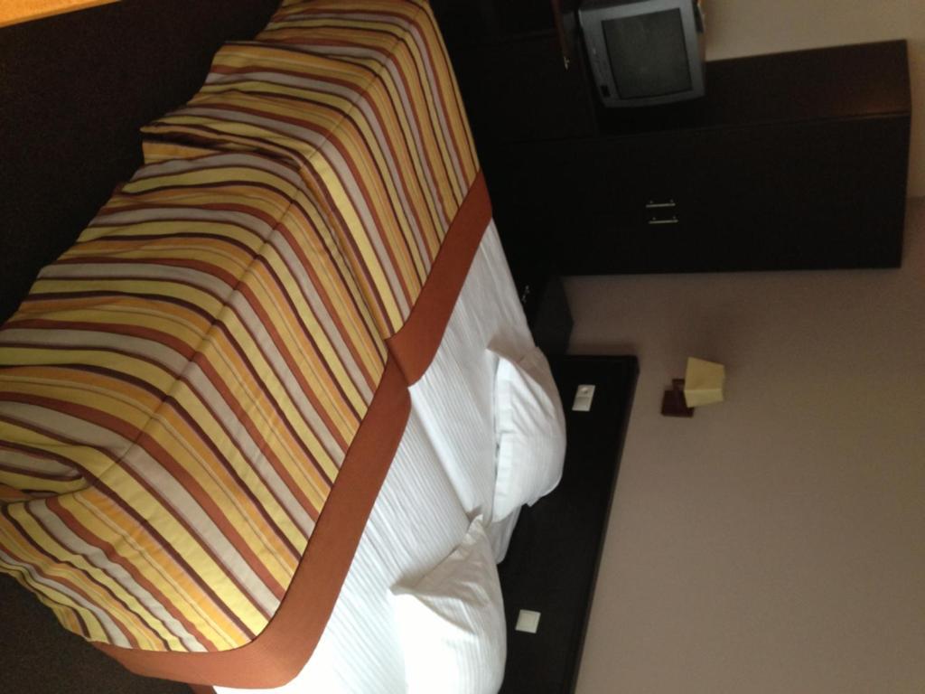 Hotel Giorgi Et Logements Insolites Bastogne Room photo